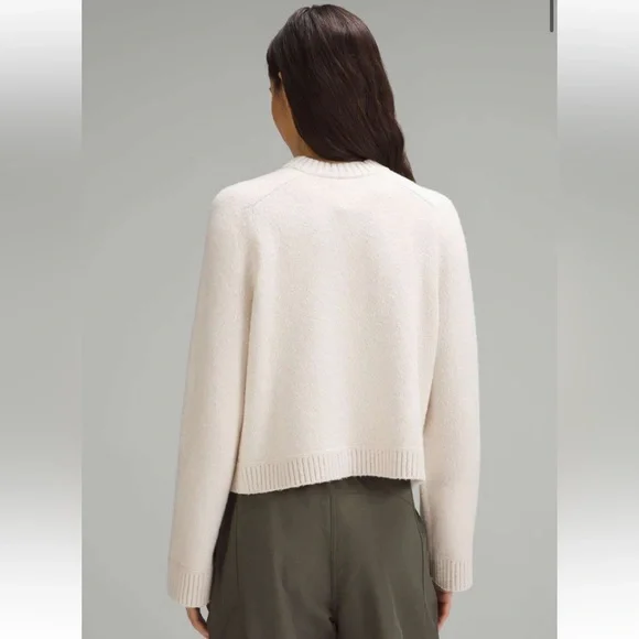 Brushed Cotton Merino Blend Crewneck - Picture 3 of 10